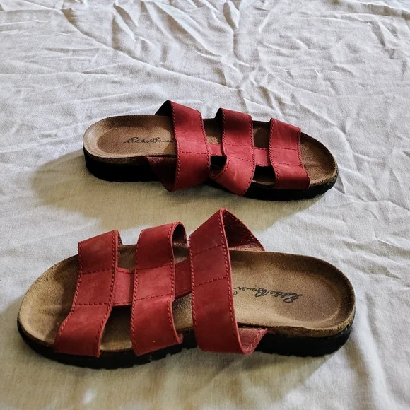 Ladies Size 6.5 Eddie Bauer Red Genuine Suede Strap Sandals - Picture 2 of 5